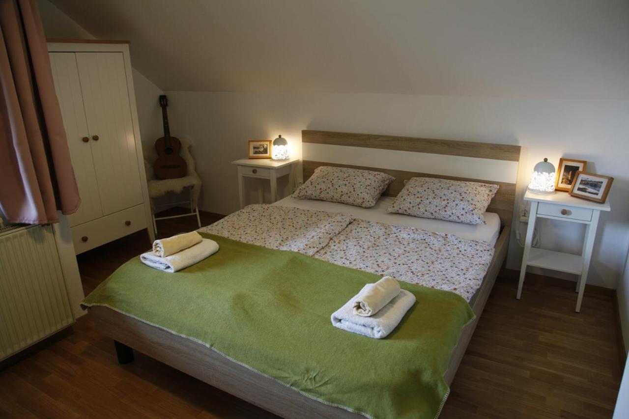 Family Apartment On Repecnik Farm In Gorje, Bled Згорнє Горє Екстер'єр фото