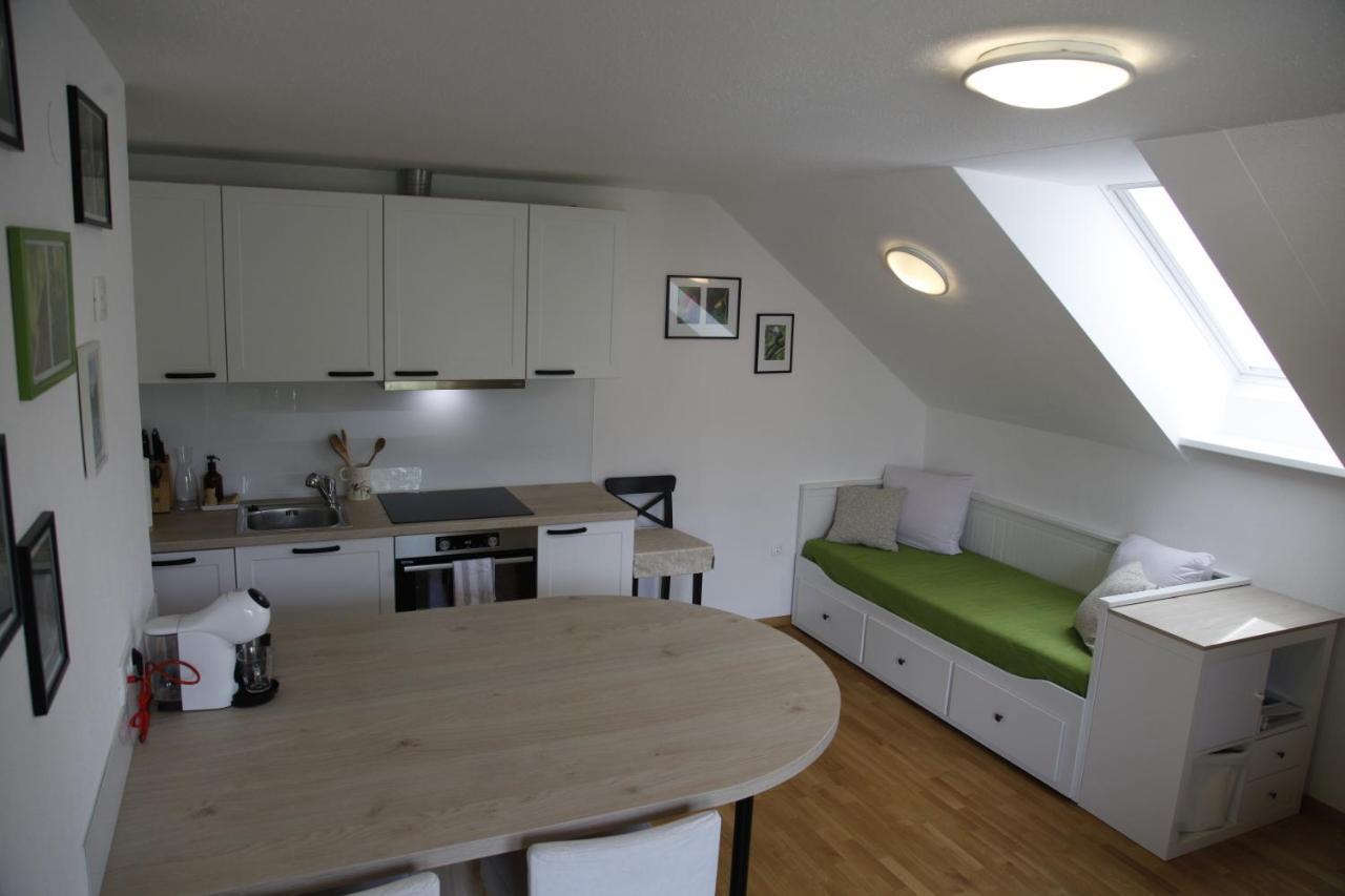 Family Apartment On Repecnik Farm In Gorje, Bled Згорнє Горє Екстер'єр фото